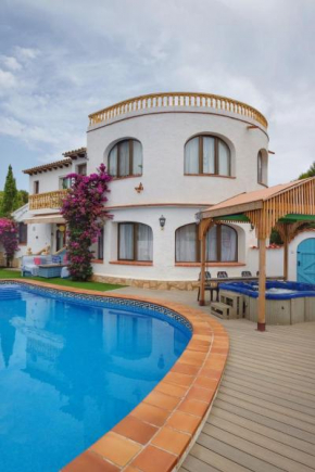 Casa Ignatz 5 Bed Luxury Villa with Private Pool